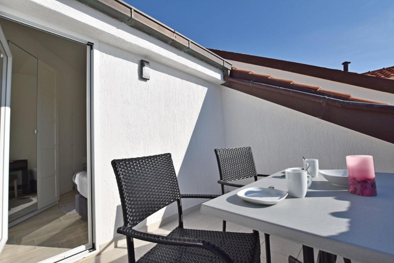 Apartments Danolic Pisak Esterno foto