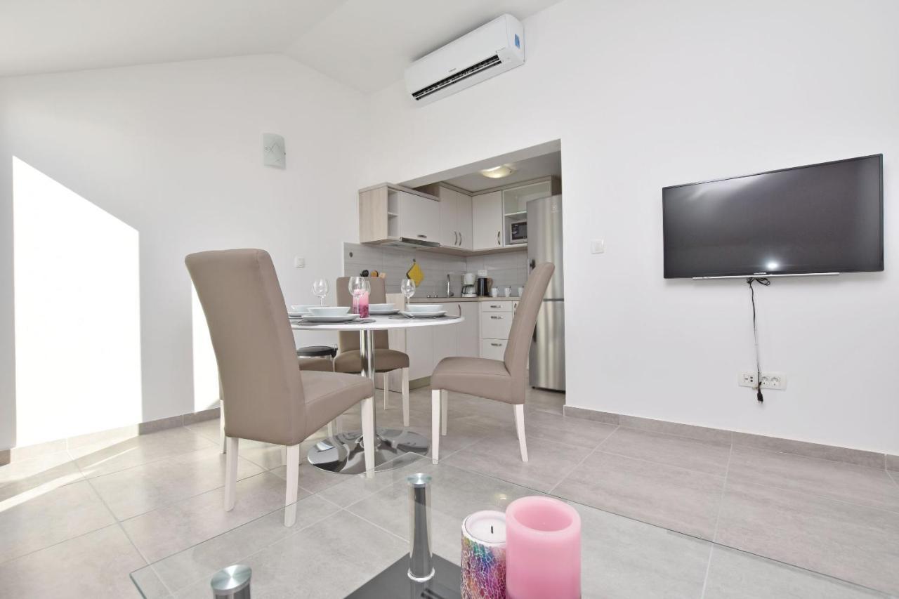 Apartments Danolic Pisak Esterno foto