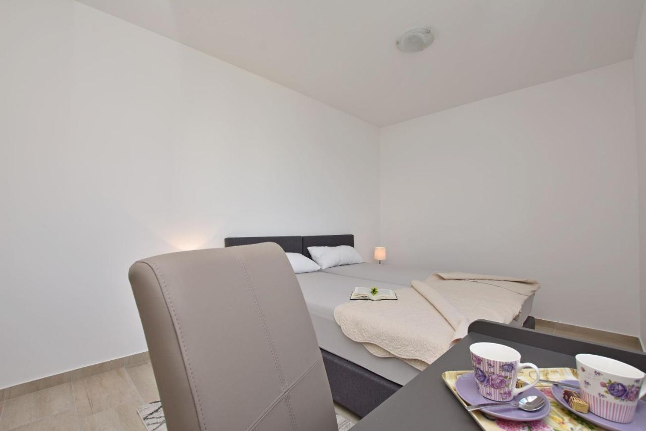 Apartments Danolic Pisak Esterno foto