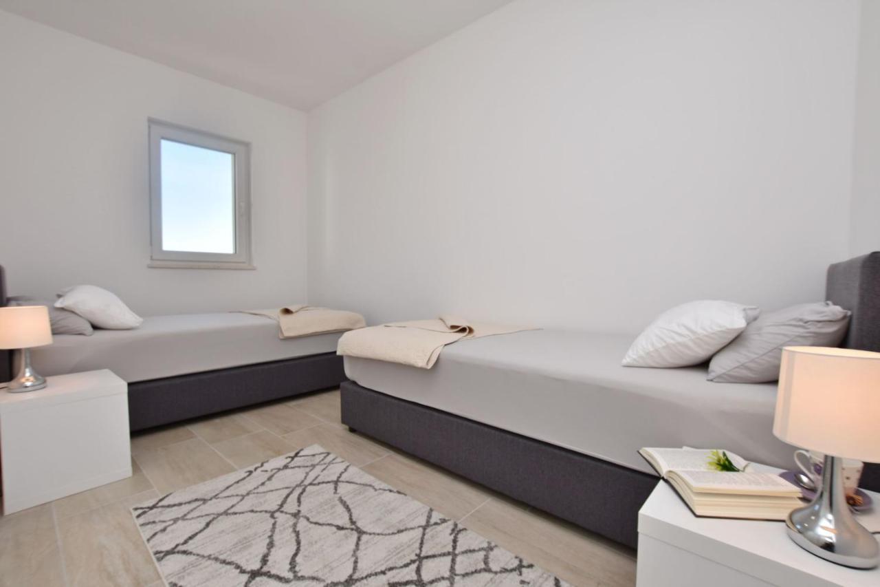Apartments Danolic Pisak Esterno foto